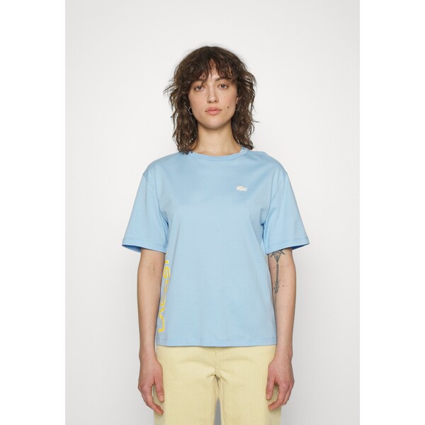 Lacoste EXCLUSIVE T-shirt z nadrukiem light blue LA221D08C-K11