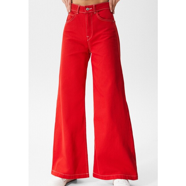 PULL&BEAR HIGH-WAIST RED BELL BOTTOM Spodnie materiałowe red PUC21A0NX-G11