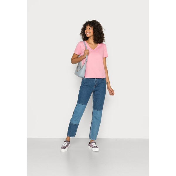 Tommy Jeans SLIM SOFT V NECK TEE 2 PACK T-shirt basic white/pink TOB21D0DN-A12