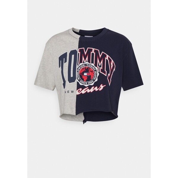 Tommy Jeans CROP COLLEGE SPLICING T-shirt z nadrukiem twilight navy/multi TOB21D0GG-K11