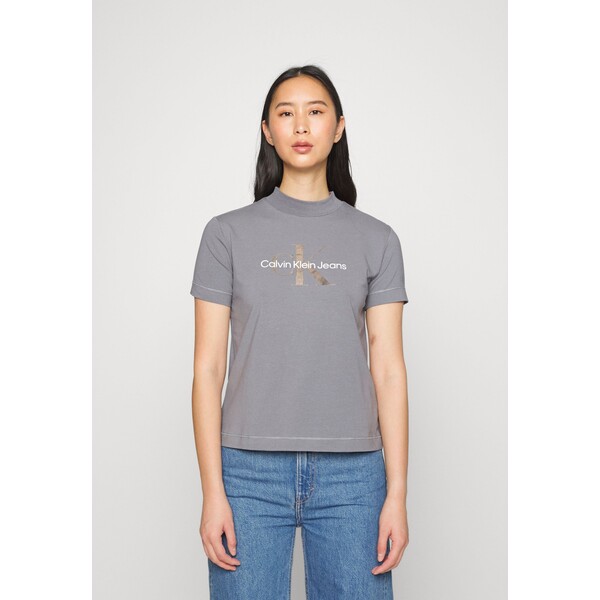 Calvin Klein Jeans GUNMETAL MONOGRAM TEE T-shirt z nadrukiem fossil grey C1821D0H2-C11
