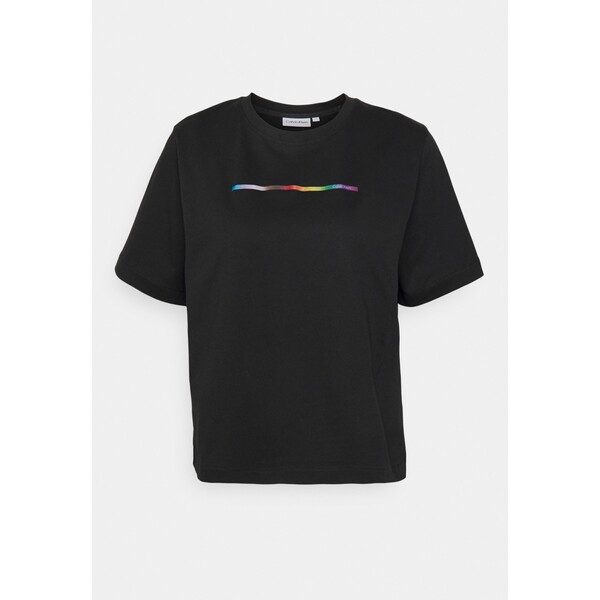 Calvin Klein PRIDE MODERN FIT T-shirt z nadrukiem black 6CA21D05S-Q11