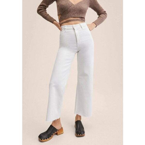 Mango CATHERIN Jeansy Relaxed Fit blanc M9121N1J8-A11