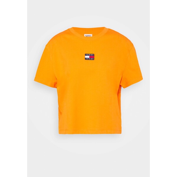 Tommy Jeans CENTER BADGE T-shirt z nadrukiem washed orange TOB21D0CN-H11