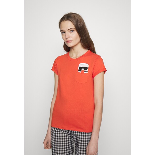 KARL LAGERFELD IKONIK POCKET TEE T-shirt z nadrukiem orange K4821D069-H11