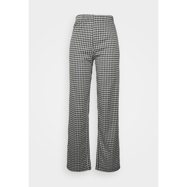 Vero Moda VMKIDA PANTS Spodnie materiałowe snow white/black VE121A17F-A11