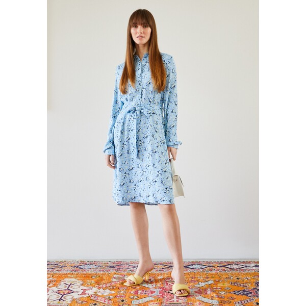 Selected Femme SLFFIOLA SHIRT DRESS Sukienka koszulowa blue bell SE521C14K-K11