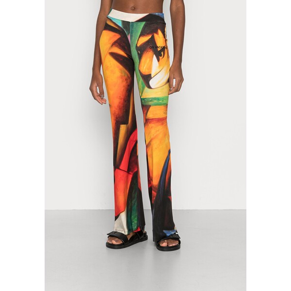 On Vacation TIGER FLARE PANTS Spodnie materiałowe multi coloured ONG21A001-T11