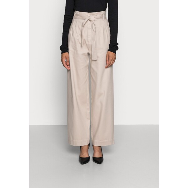 InWear TICK PANT Jeansy Relaxed Fit simply taupe IN321A054-B11