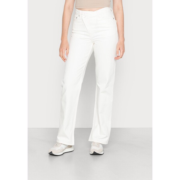 Weekday AVERY Jeansy Straight Leg white WEB21N03S-A11