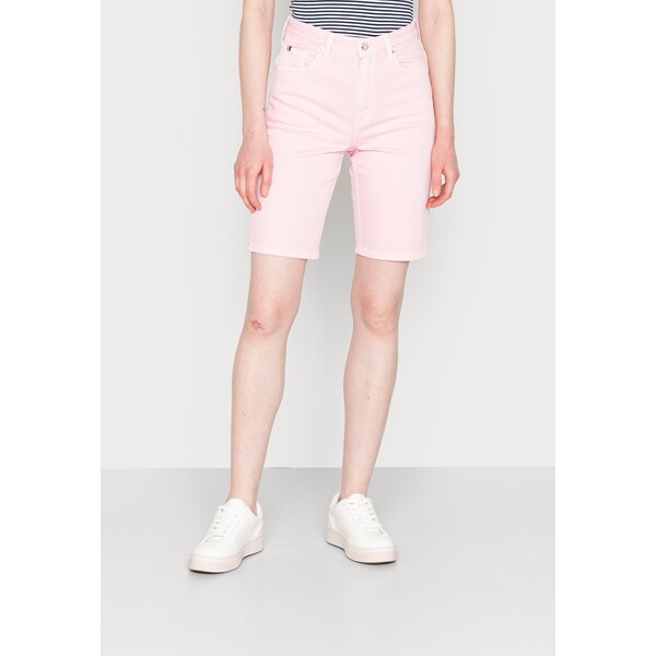 Tommy Hilfiger CLASSIC STRAIGHT Szorty jeansowe pastel pink TO121S03O-J11