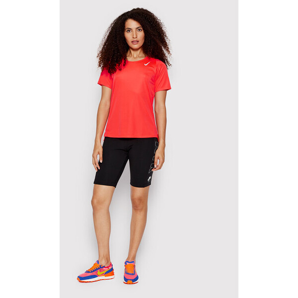 Nike Koszulka techniczna Race DD5927 Czerwony Slim Fit