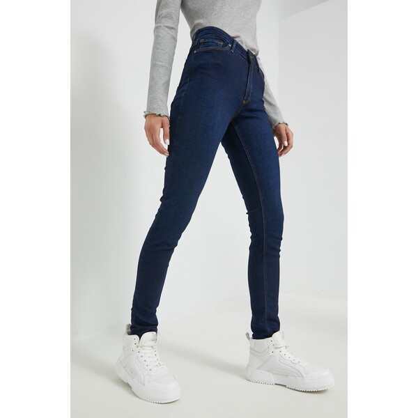 Cross Jeans jeansy N497.214