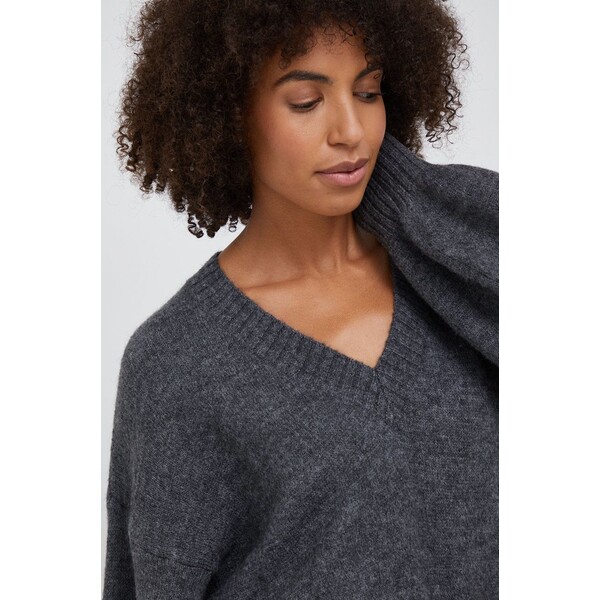 Sisley sweter z domieszką wełny 109RM400A.6H7