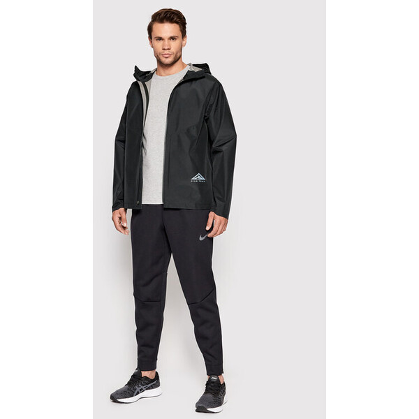 Nike Kurtka do biegania GORE-TEX INFINIUM™ DM4659 Czarny Regular Fit