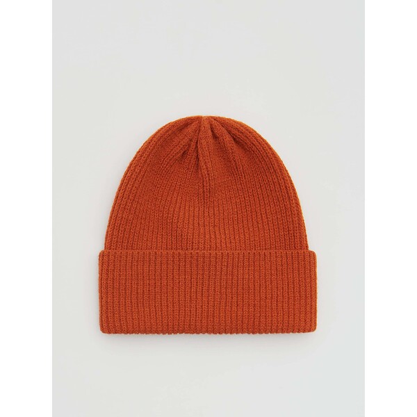 Reserved Czapka beanie z poliestrem z recyklingu 8083O-22X