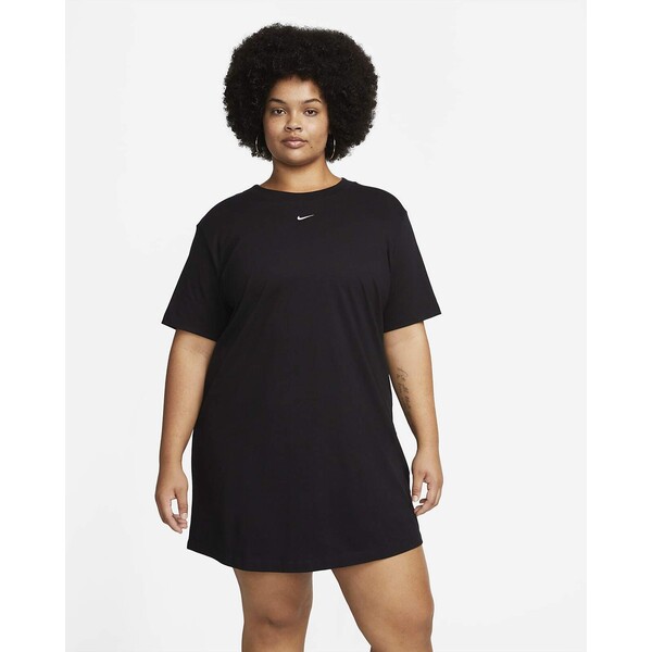 Damska sukienka typu T-shirt z krótkim rękawem (duże rozmiary) Nike Sportswear Essential