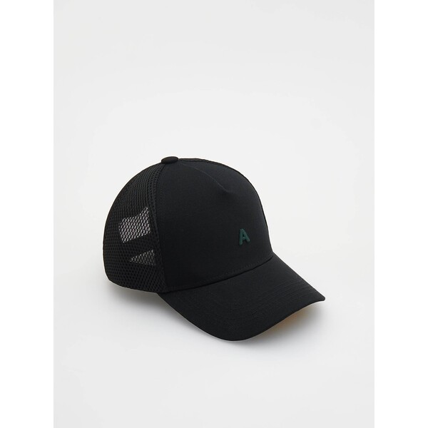 Reserved Czapka trucker z naszywką 2707V-99X