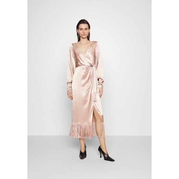Cinq à Sept EXCLUSIVE PAGE DRESS Sukienka koktajlowa pink salt CIG21C02Q-J11