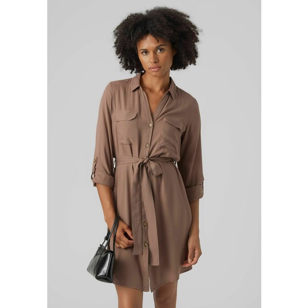 Vero Moda Sukienka koszulowa brown lentil VE121C3T1-O11