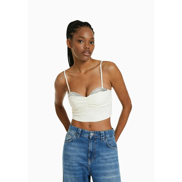 Bershka STRAPPY WITH RHINESTONE DETAIL-CORSET Top off white BEJ21D1LV-A11