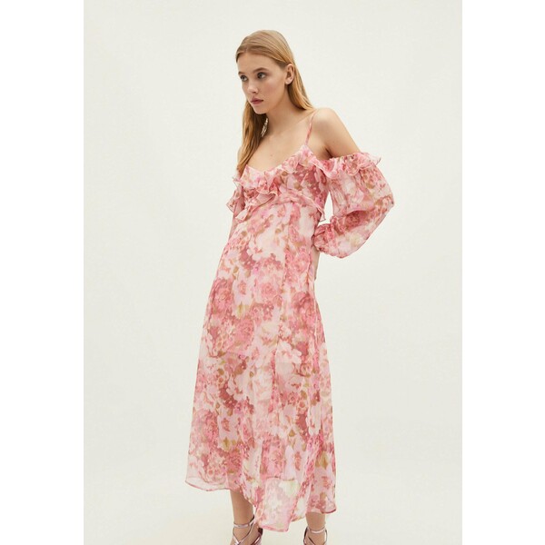 Stradivarius PRINTED MIDI WITH EXPOSED SHOULDERS Sukienka letnia pink STH21C0Z6-J11