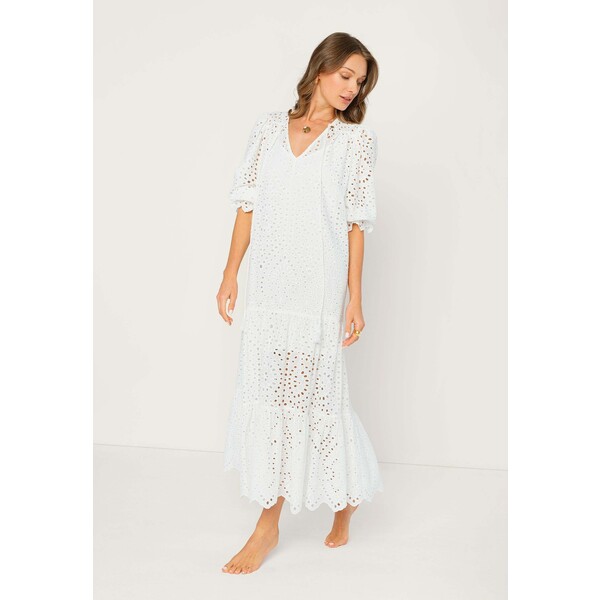 BIZUU MORANE Długa sukienka white BNS21C02G-A11