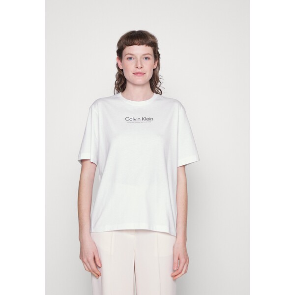 Calvin Klein COORDINATES LOGO GRAPHIC T-shirt z nadrukiem bright white 6CA21D06Z-A11