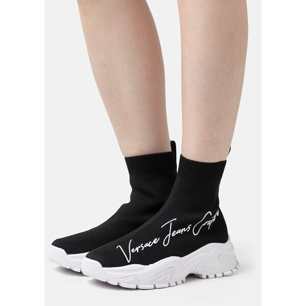 Versace Jeans Couture Sneakersy wysokie black VEI11A0AT-Q11