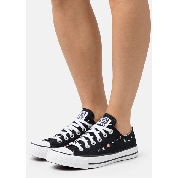 Converse CHUCK TAYLOR Sneakersy niskie CO411A1RZ-Q11