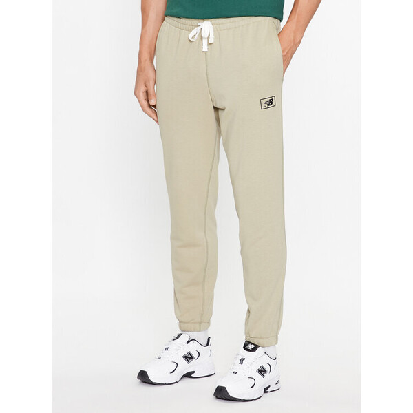 New Balance Spodnie dresowe NB Essentials Sweatpant MP33509 Zielony Regular Fit