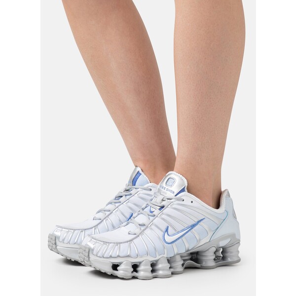 Nike Sportswear Sneakersy niskie NI111A1AY-Q11