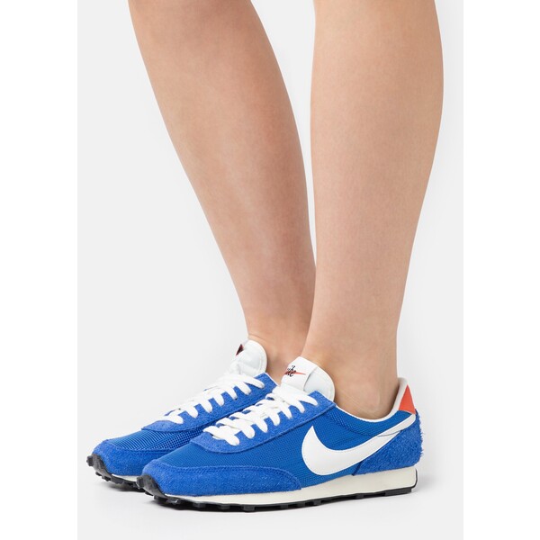 Nike Sportswear DBREAK Sneakersy niskie NI111A17P-C11