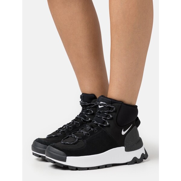 Nike Sportswear CITY CLASSIC Sneakersy wysokie NI111A16D-Q11