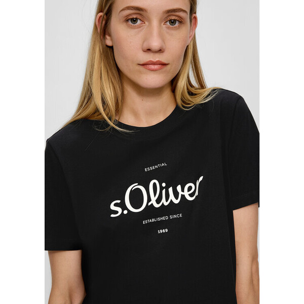s.Oliver T-Shirt 2136463 Czarny Regular Fit