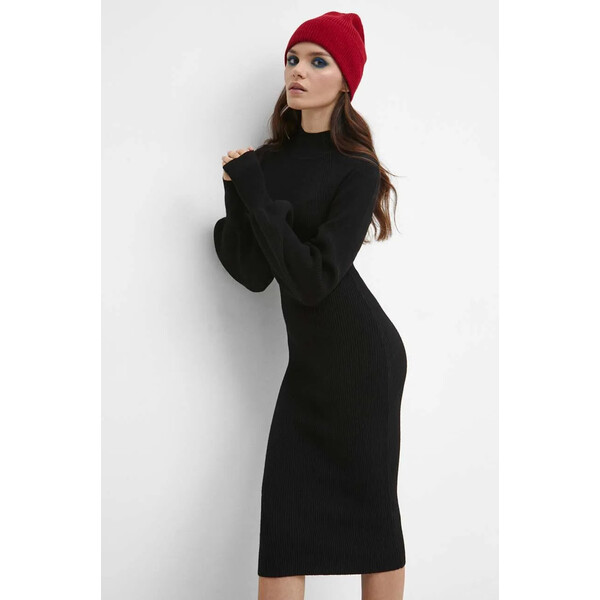Medicine Sukienka damska prążkowana midi w stylu casual kolor czarny