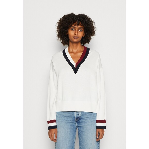 Tommy Hilfiger Sweter TO121I0MO-A11