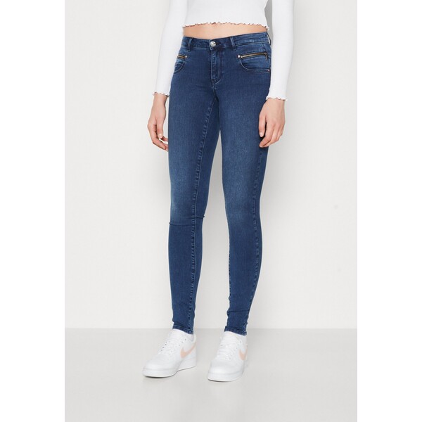 ONLY ONLROYAL Jeansy Skinny Fit ON321N25R-K11