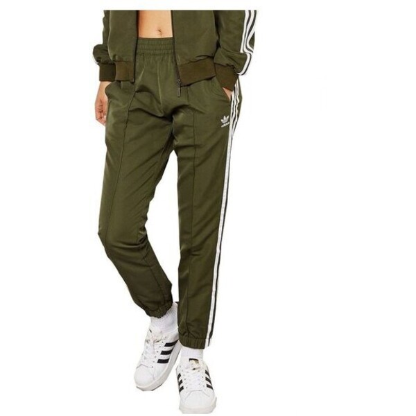 adidas Originals Spodnie dresowe REGULAR TP CUF Zielony Regular Fit