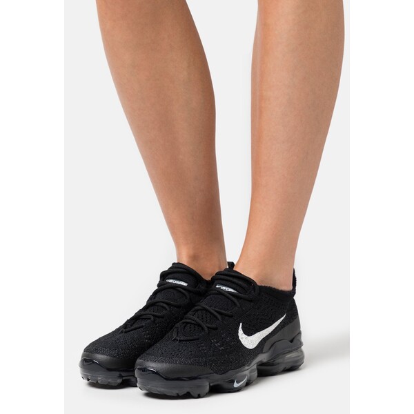 Nike Sportswear Sneakersy niskie NI111A19P-Q11