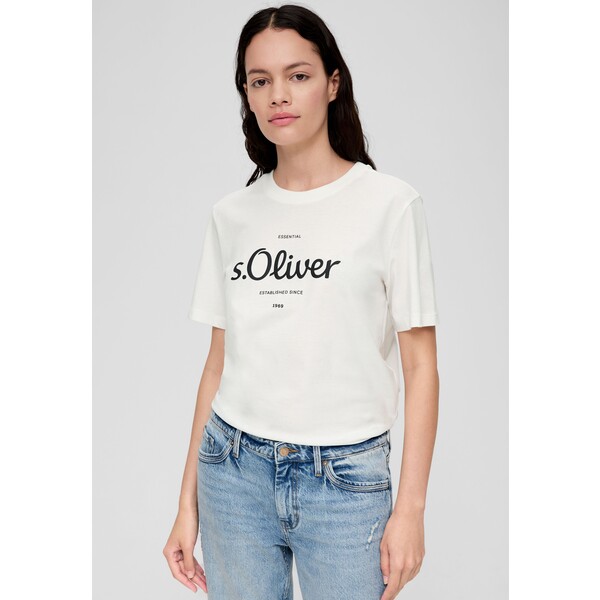s.Oliver T-shirt z nadrukiem SO221D2MF-A11