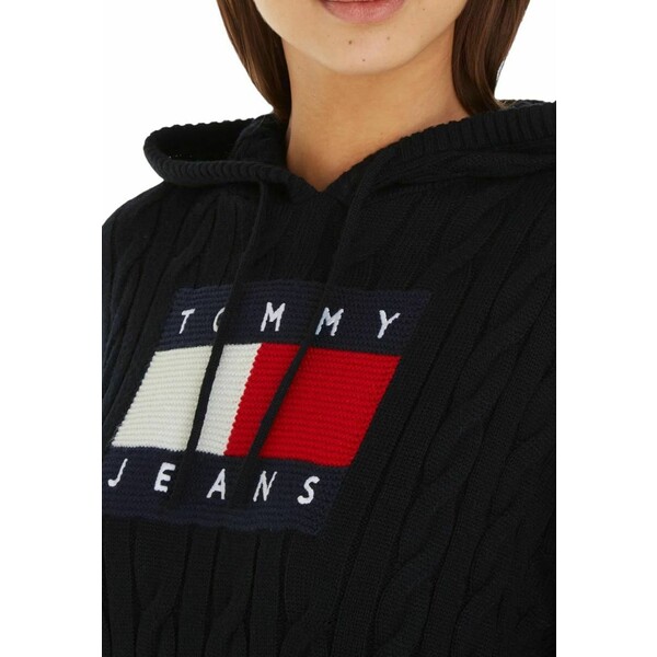 Tommy Jeans Sukienka dzianinowa TOB21C0E6-Q11