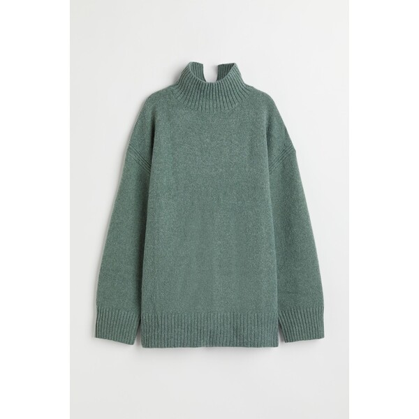 H&M Sweter oversize z golfem - 0992208001 Jasna szałwiowa zieleń