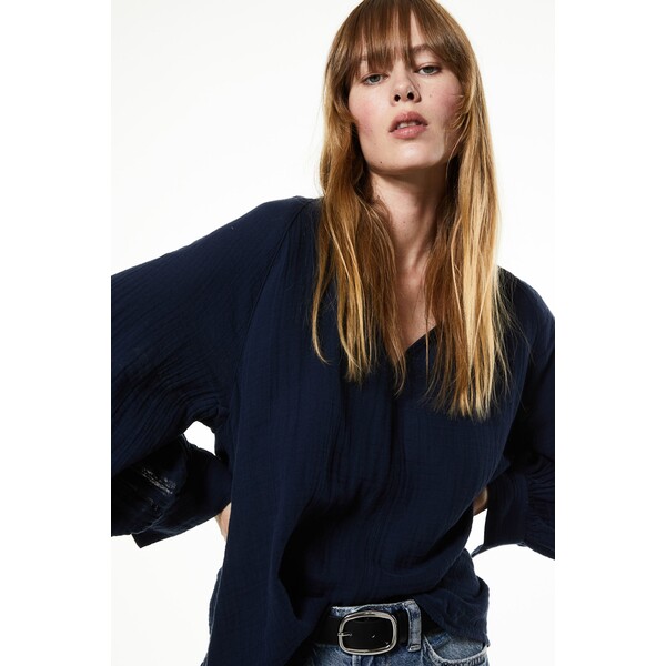 H&M Bluzka z dwuwarstwowej tkaniny - Dekolt w serek - Długi rękaw - 1130712011 Granatowy
