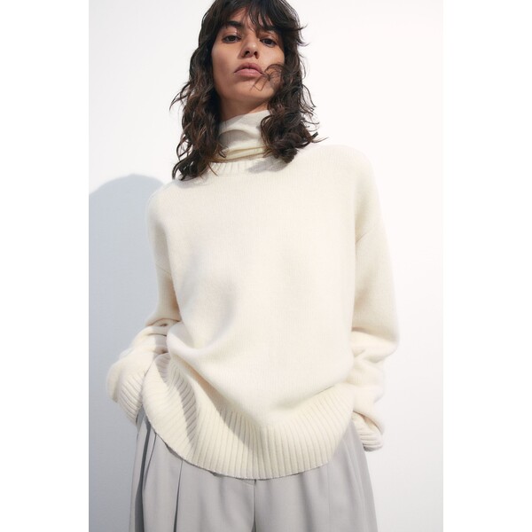 H&M Sweter z domieszką wełny - Okrągły dekolt - Bardzo długi rękaw - 1203903001 Naturalna biel