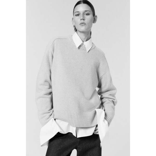 H&M Sweter z domieszką wełny - Okrągły dekolt - Bardzo długi rękaw - 1203903001 Beżowy
