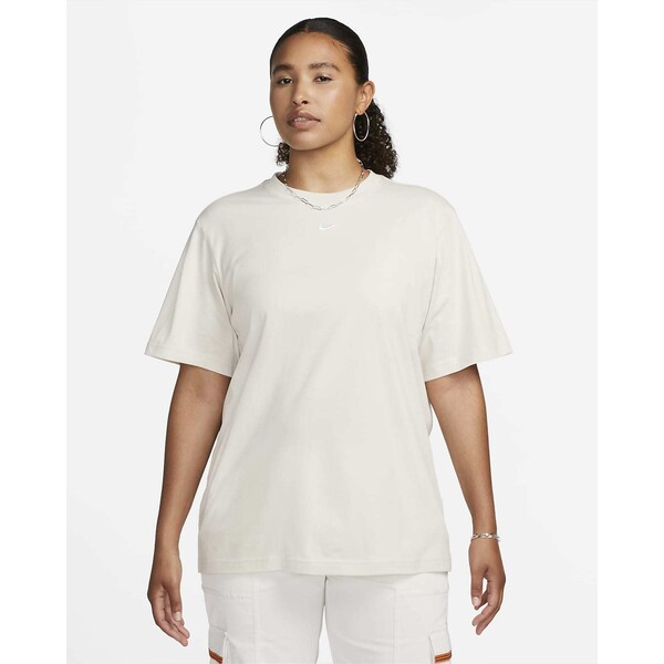 T-shirt damski Nike Sportswear Essential FD4149-104