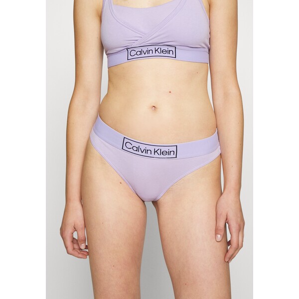Calvin Klein Underwear Stringi C1181R07R-I11