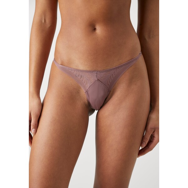 Calvin Klein Underwear Stringi C1181R0DI-Q12