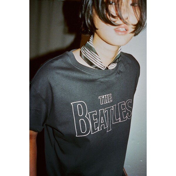 H&M Obszerny T-shirt z nadrukiem - Okrągły dekolt - Krótki rekaw - 0762558076 Ciemnoszary/The Beatles